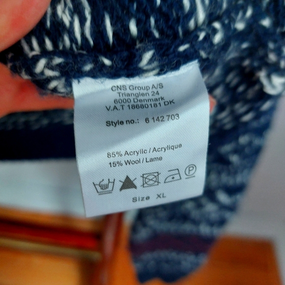 Wool-blend Shawl Collar Sweater - XL - Picture 5 of 5